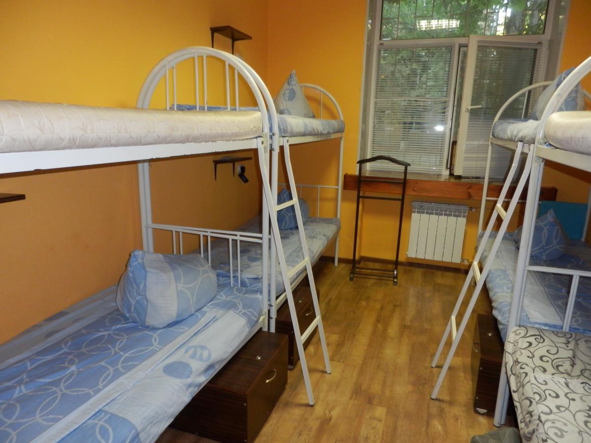 Yourhostel Svyatoshino Kiev Dış mekan fotoğraf