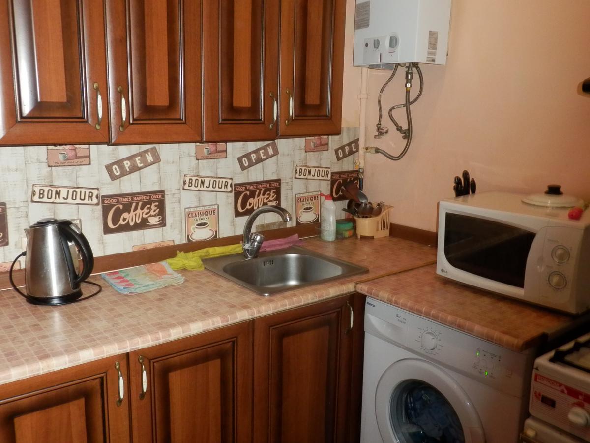 Yourhostel Svyatoshino Kiev Dış mekan fotoğraf